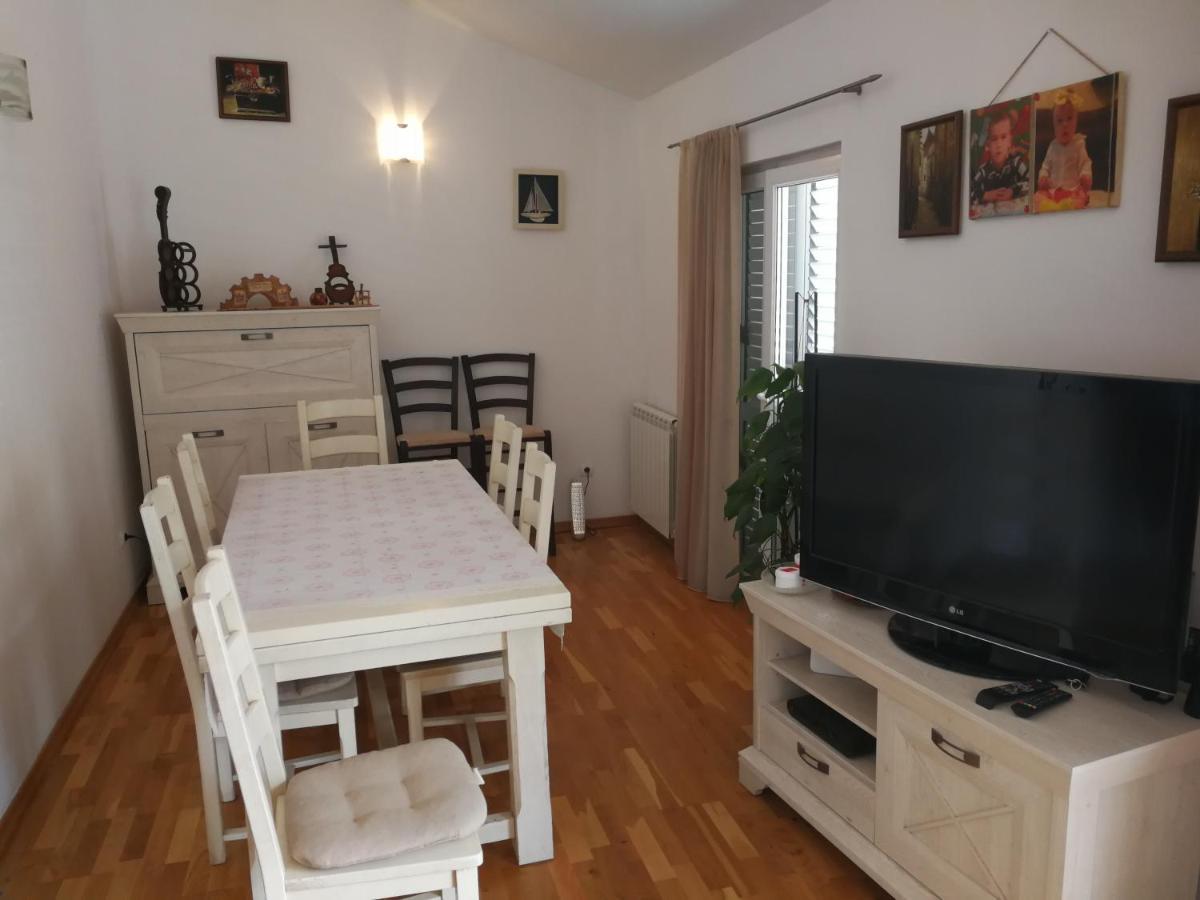 Tim Daire Kotor Dış mekan fotoğraf